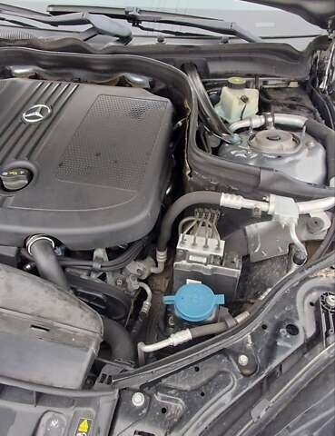 Серый Мерседес Е-Класс, объемом двигателя 2.1 л и пробегом 350 тыс. км за 12200 $, фото 15 на Automoto.ua