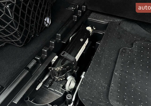 Сірий Мерседес Е-Клас, об'ємом двигуна 2.2 л та пробігом 272 тис. км за 11600 $, фото 38 на Automoto.ua