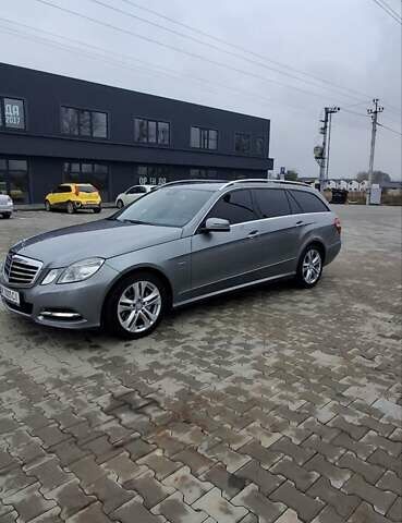 Серый Мерседес Е-Класс, объемом двигателя 2.1 л и пробегом 350 тыс. км за 12200 $, фото 11 на Automoto.ua