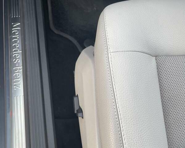 Сірий Мерседес Е-Клас, об'ємом двигуна 2.1 л та пробігом 350 тис. км за 11900 $, фото 7 на Automoto.ua