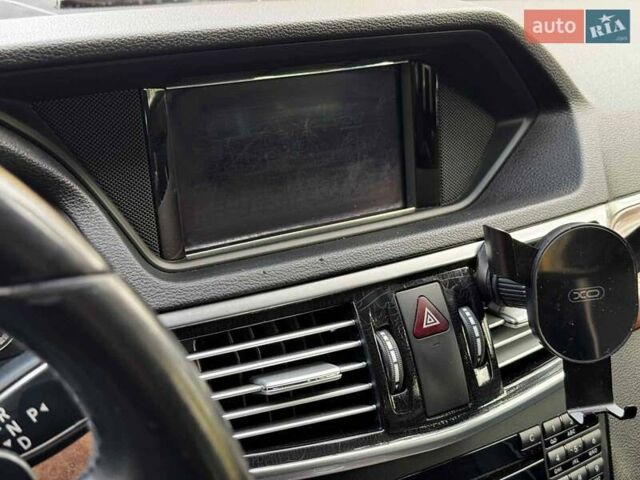 Серый Мерседес Е-Класс, объемом двигателя 3 л и пробегом 350 тыс. км за 10990 $, фото 20 на Automoto.ua