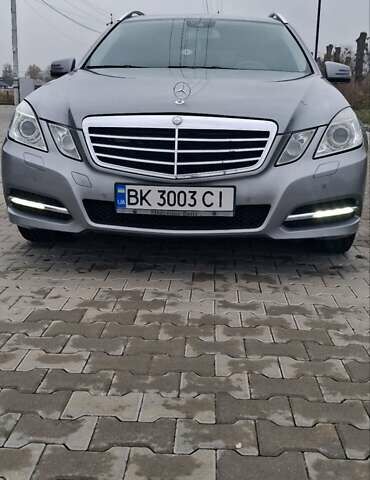 Серый Мерседес Е-Класс, объемом двигателя 2.1 л и пробегом 350 тыс. км за 12200 $, фото 12 на Automoto.ua