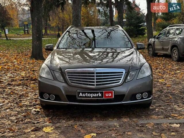Серый Мерседес Е-Класс, объемом двигателя 3 л и пробегом 350 тыс. км за 10990 $, фото 1 на Automoto.ua