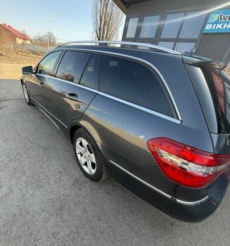 Серый Мерседес Е-Класс, объемом двигателя 2.2 л и пробегом 310 тыс. км за 10800 $, фото 7 на Automoto.ua