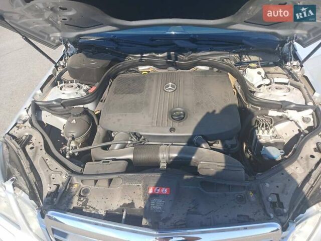 Мерседес Е-Класс 2012 в Виннице на Automoto.ua Серый Мерседес Е-Класс, объемом двигателя 2.14 л и пробегом 327 тыс. км за 10500 $, фото 12 на Automoto.ua