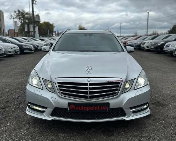 Серый Мерседес Е-Класс, объемом двигателя 2.14 л и пробегом 319 тыс. км за 14999 $, фото 1 на Automoto.ua