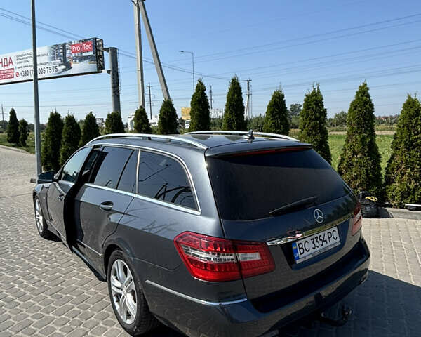 Серый Мерседес Е-Класс, объемом двигателя 2.14 л и пробегом 258 тыс. км за 11900 $, фото 6 на Automoto.ua