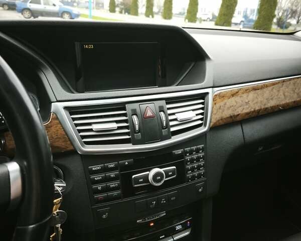 Серый Мерседес Е-Класс, объемом двигателя 2.14 л и пробегом 318 тыс. км за 13800 $, фото 15 на Automoto.ua