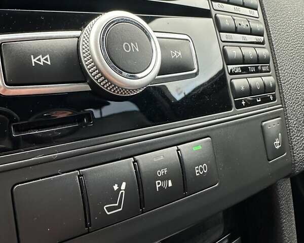 Серый Мерседес Е-Класс, объемом двигателя 2.14 л и пробегом 319 тыс. км за 14999 $, фото 48 на Automoto.ua