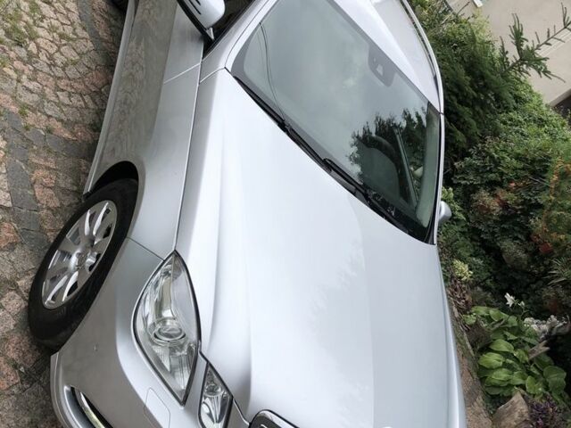 Серый Мерседес Е-Класс, объемом двигателя 2.2 л и пробегом 315 тыс. км за 12900 $, фото 4 на Automoto.ua