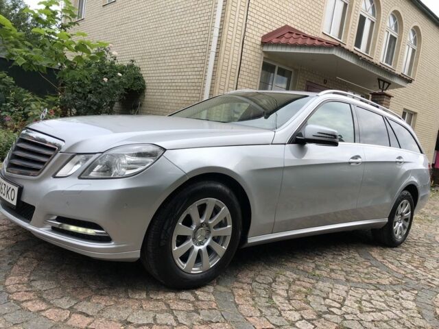 Серый Мерседес Е-Класс, объемом двигателя 2.2 л и пробегом 315 тыс. км за 12900 $, фото 3 на Automoto.ua