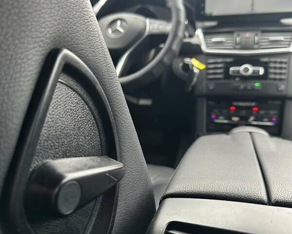 Серый Мерседес Е-Класс, объемом двигателя 2.14 л и пробегом 319 тыс. км за 14999 $, фото 34 на Automoto.ua