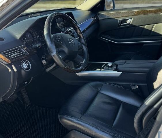 Сірий Мерседес Е-Клас, об'ємом двигуна 2.2 л та пробігом 3 тис. км за 15600 $, фото 20 на Automoto.ua