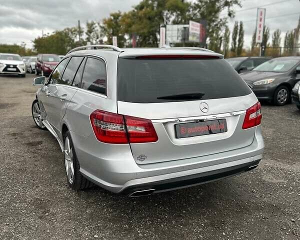 Серый Мерседес Е-Класс, объемом двигателя 2.14 л и пробегом 319 тыс. км за 14999 $, фото 9 на Automoto.ua