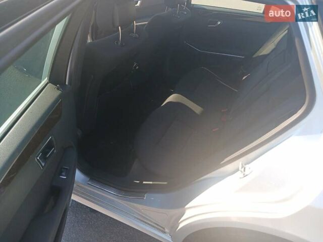 Мерседес Е-Класс 2012 в Виннице на Automoto.ua Серый Мерседес Е-Класс, объемом двигателя 2.14 л и пробегом 327 тыс. км за 10500 $, фото 1 на Automoto.ua