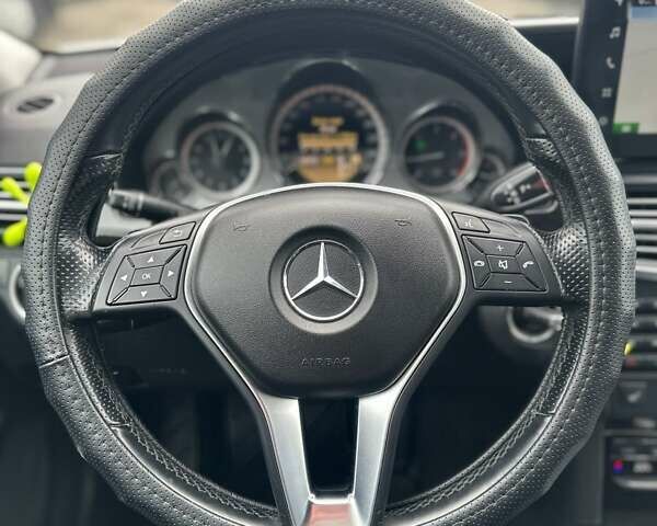 Серый Мерседес Е-Класс, объемом двигателя 2.14 л и пробегом 319 тыс. км за 14999 $, фото 20 на Automoto.ua