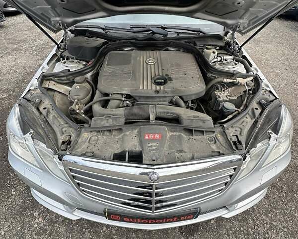 Серый Мерседес Е-Класс, объемом двигателя 2.14 л и пробегом 319 тыс. км за 14999 $, фото 51 на Automoto.ua