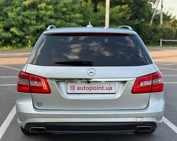 Сірий Мерседес Е-Клас, об'ємом двигуна 2.14 л та пробігом 319 тис. км за 15700 $, фото 14 на Automoto.ua