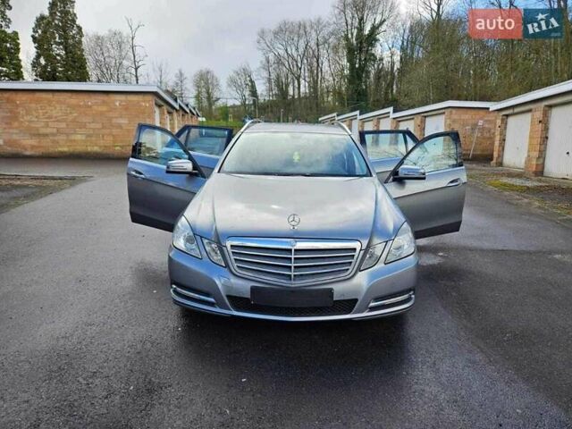 Сірий Мерседес Е-Клас, об'ємом двигуна 2.2 л та пробігом 244 тис. км за 13644 $, фото 5 на Automoto.ua