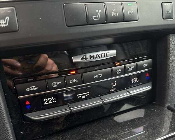 Серый Мерседес Е-Класс, объемом двигателя 2.14 л и пробегом 319 тыс. км за 14999 $, фото 22 на Automoto.ua