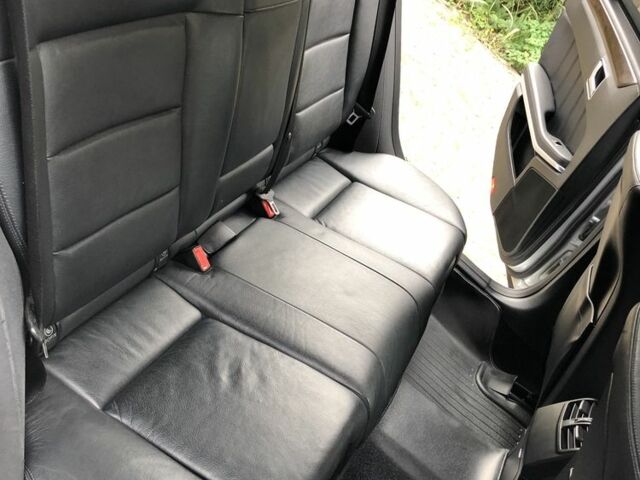 Серый Мерседес Е-Класс, объемом двигателя 2.2 л и пробегом 315 тыс. км за 12900 $, фото 16 на Automoto.ua