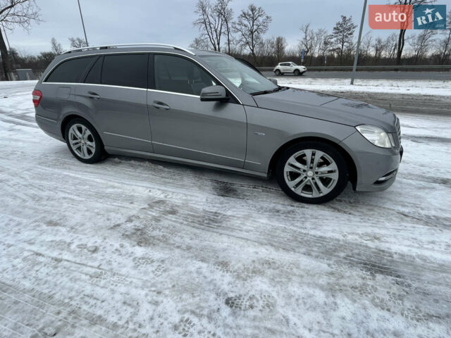Сірий Мерседес Е-Клас, об'ємом двигуна 2.1 л та пробігом 296 тис. км за 11100 $, фото 4 на Automoto.ua