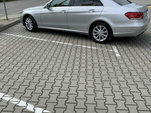 Серый Мерседес Е-Класс, объемом двигателя 2.1 л и пробегом 260 тыс. км за 18300 $, фото 9 на Automoto.ua