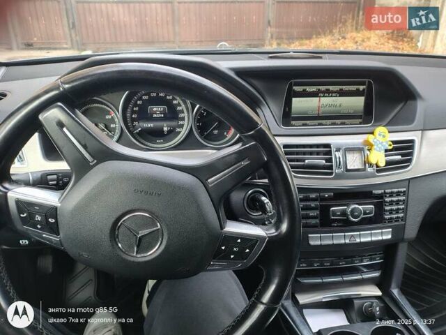 Серый Мерседес Е-Класс, объемом двигателя 2.14 л и пробегом 262 тыс. км за 15500 $, фото 2 на Automoto.ua