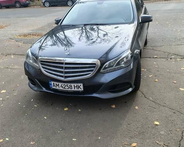 Серый Мерседес Е-Класс, объемом двигателя 2.14 л и пробегом 262 тыс. км за 15500 $, фото 6 на Automoto.ua