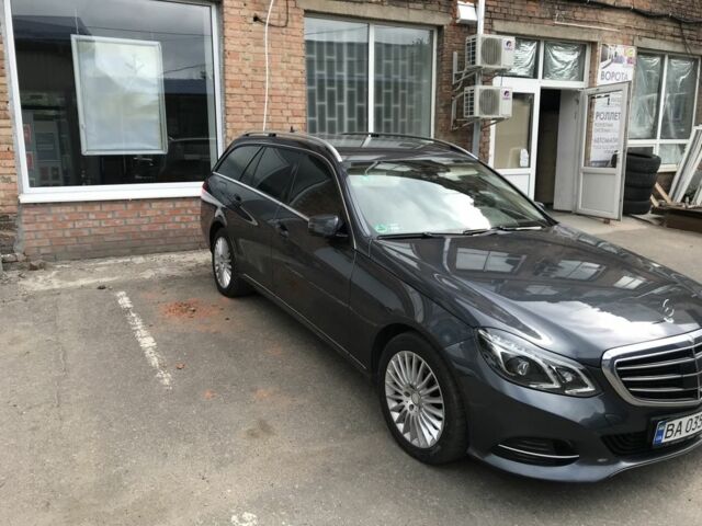 Серый Мерседес Е-Класс, объемом двигателя 0.22 л и пробегом 295 тыс. км за 15300 $, фото 1 на Automoto.ua