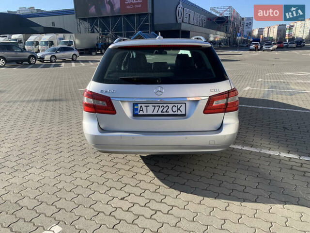 Сірий Мерседес Е-Клас, об'ємом двигуна 2.2 л та пробігом 320 тис. км за 11500 $, фото 3 на Automoto.ua