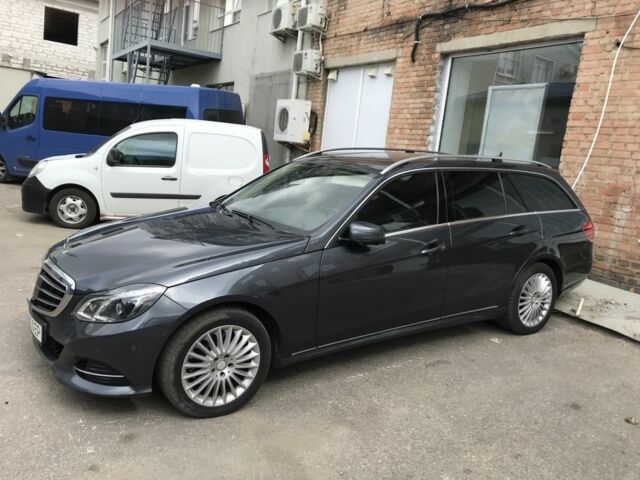 Серый Мерседес Е-Класс, объемом двигателя 0.22 л и пробегом 295 тыс. км за 15300 $, фото 2 на Automoto.ua