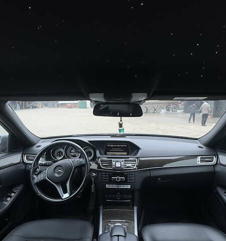 Серый Мерседес Е-Класс, объемом двигателя 3 л и пробегом 300 тыс. км за 19900 $, фото 5 на Automoto.ua