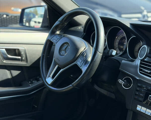 Сірий Мерседес Е-Клас, об'ємом двигуна 2.99 л та пробігом 347 тис. км за 15999 $, фото 37 на Automoto.ua