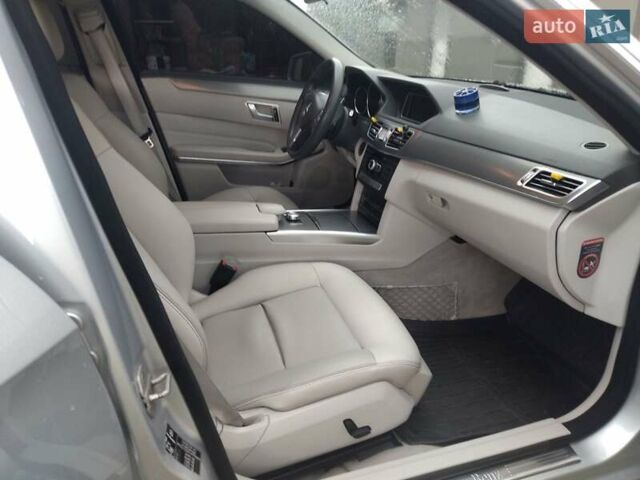 Сірий Мерседес Е-Клас, об'ємом двигуна 2.2 л та пробігом 298 тис. км за 14800 $, фото 19 на Automoto.ua