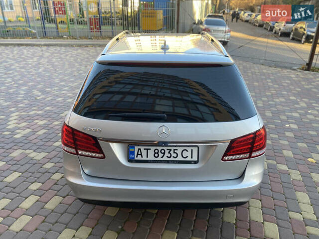 Сірий Мерседес Е-Клас, об'ємом двигуна 2.14 л та пробігом 290 тис. км за 12999 $, фото 4 на Automoto.ua