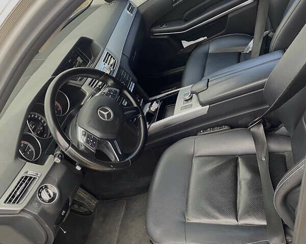 Серый Мерседес Е-Класс, объемом двигателя 2.2 л и пробегом 280 тыс. км за 10399 $, фото 11 на Automoto.ua