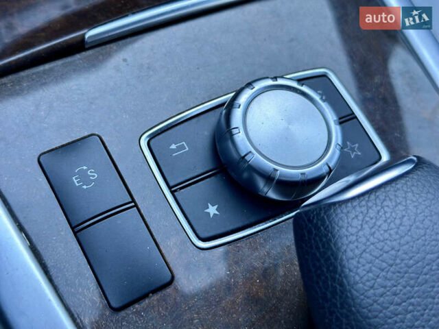 Сірий Мерседес Е-Клас, об'ємом двигуна 2.2 л та пробігом 217 тис. км за 13350 $, фото 30 на Automoto.ua
