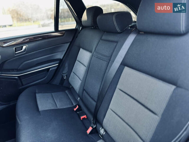 Сірий Мерседес Е-Клас, об'ємом двигуна 2.2 л та пробігом 217 тис. км за 13350 $, фото 53 на Automoto.ua