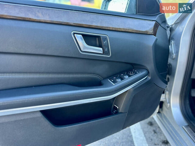 Сірий Мерседес Е-Клас, об'ємом двигуна 2.2 л та пробігом 217 тис. км за 13350 $, фото 33 на Automoto.ua
