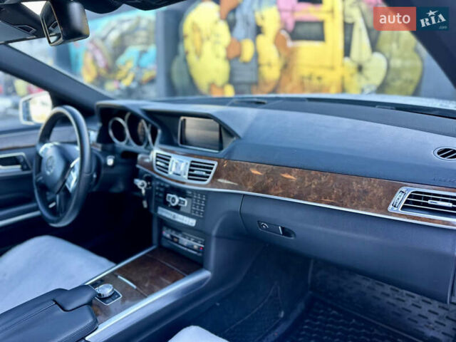 Сірий Мерседес Е-Клас, об'ємом двигуна 2.2 л та пробігом 217 тис. км за 13350 $, фото 22 на Automoto.ua