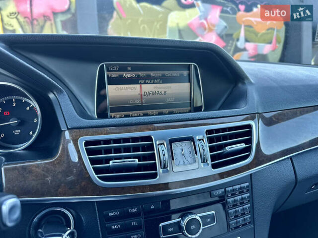 Сірий Мерседес Е-Клас, об'ємом двигуна 2.2 л та пробігом 217 тис. км за 13350 $, фото 25 на Automoto.ua