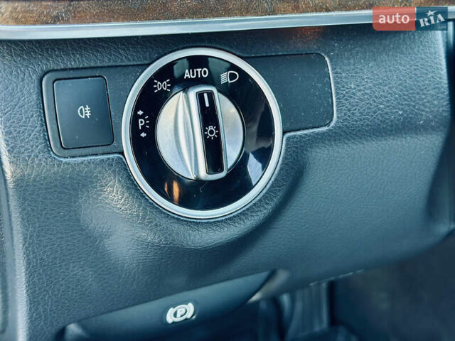 Сірий Мерседес Е-Клас, об'ємом двигуна 2.2 л та пробігом 217 тис. км за 13350 $, фото 52 на Automoto.ua