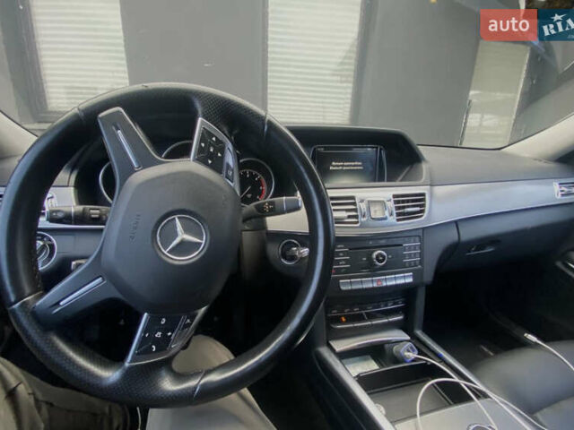 Серый Мерседес Е-Класс, объемом двигателя 2.2 л и пробегом 280 тыс. км за 10399 $, фото 13 на Automoto.ua