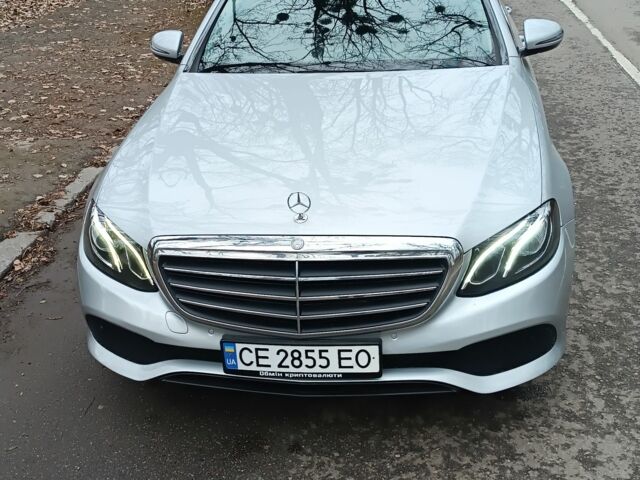 Серый Мерседес Е-Класс, объемом двигателя 2 л и пробегом 300 тыс. км за 18000 $, фото 4 на Automoto.ua