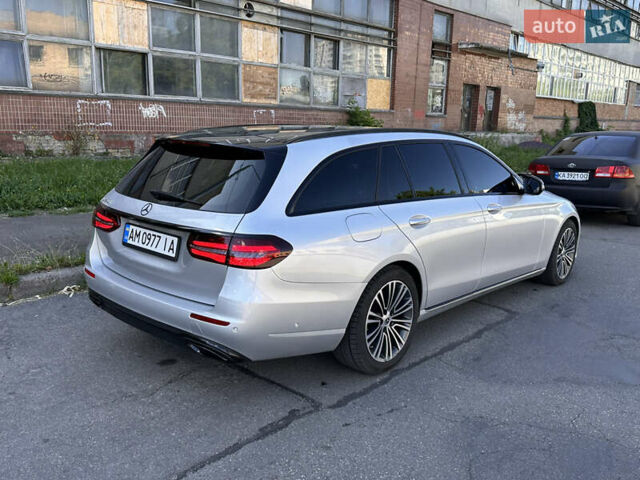 Сірий Мерседес Е-Клас, об'ємом двигуна 1.95 л та пробігом 280 тис. км за 19500 $, фото 3 на Automoto.ua
