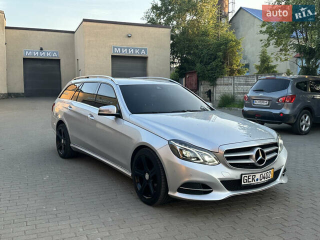 Сірий Мерседес Е-Клас, об'ємом двигуна 2.2 л та пробігом 237 тис. км за 16999 $, фото 5 на Automoto.ua