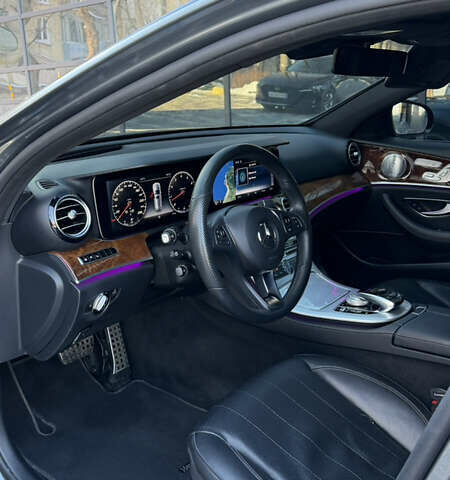 Серый Мерседес Е-Класс, объемом двигателя 3 л и пробегом 79 тыс. км за 27000 $, фото 7 на Automoto.ua