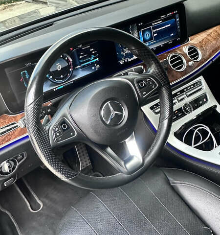 Серый Мерседес Е-Класс, объемом двигателя 2.99 л и пробегом 77 тыс. км за 32000 $, фото 12 на Automoto.ua