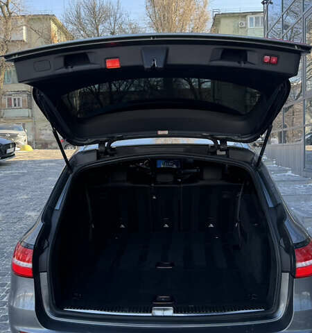 Серый Мерседес Е-Класс, объемом двигателя 3 л и пробегом 79 тыс. км за 27000 $, фото 11 на Automoto.ua